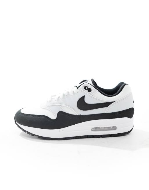 Black and white nike air max shop 1