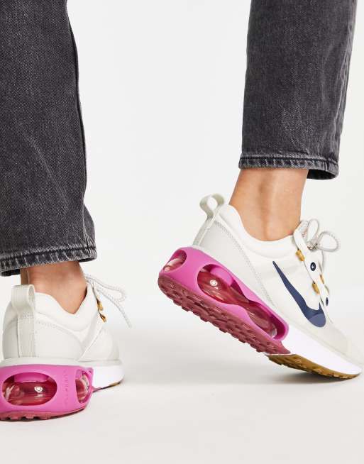 Pink and white shop nike air max