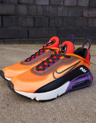 nike orange and black trainers