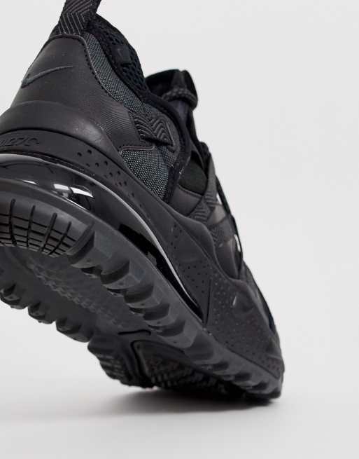 Nike bowfin cheap triple black