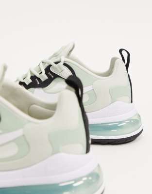 mint green nike trainers