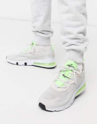 nike con suola fluorescente