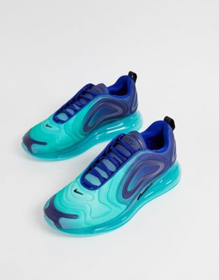 Nike Air Max 720 trainers in blue 