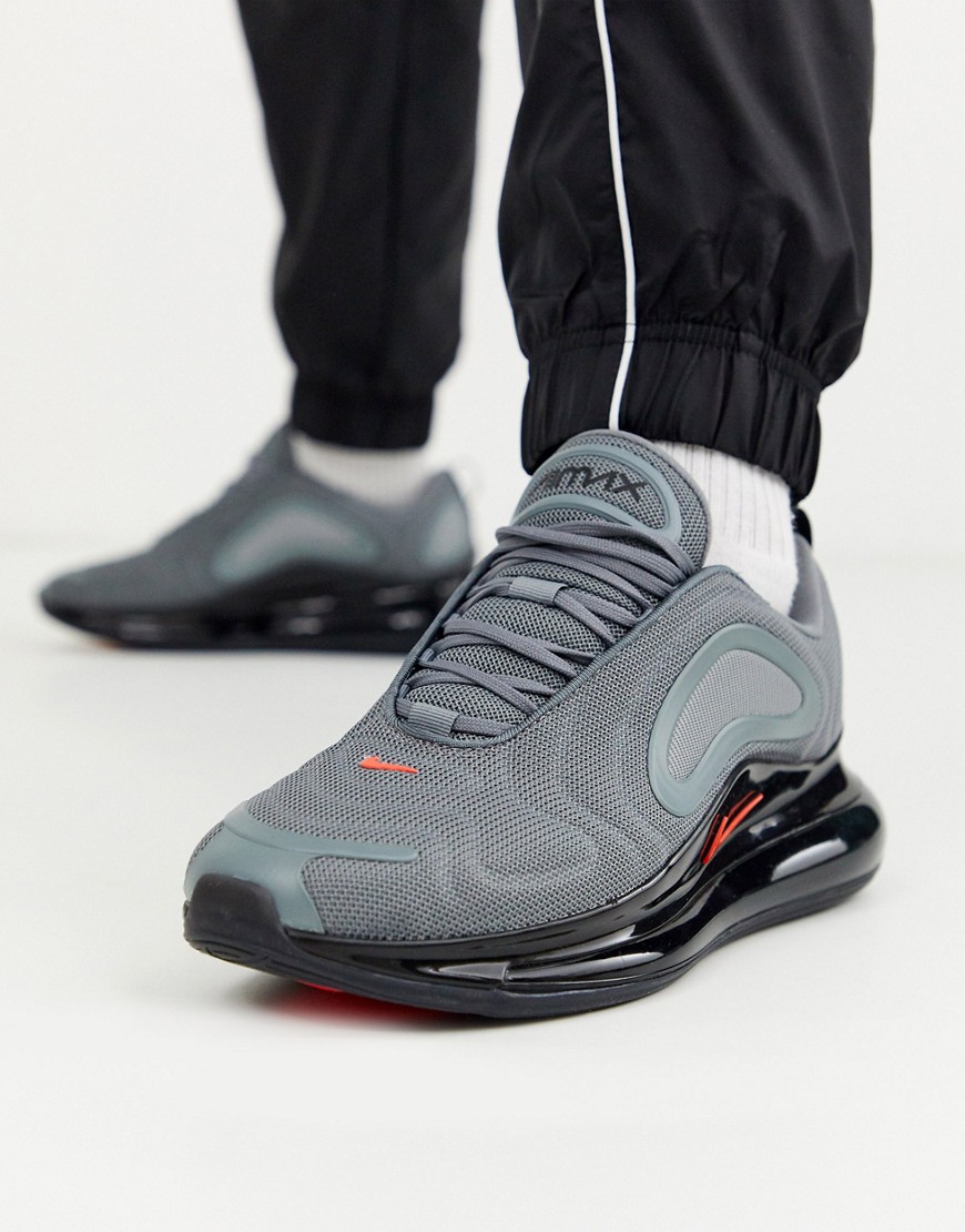 Nike Air Max 720 trainers in grey-Black