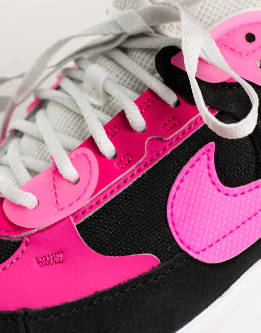 Pink black nike store shoes