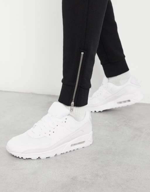 White nike sale trainers air max