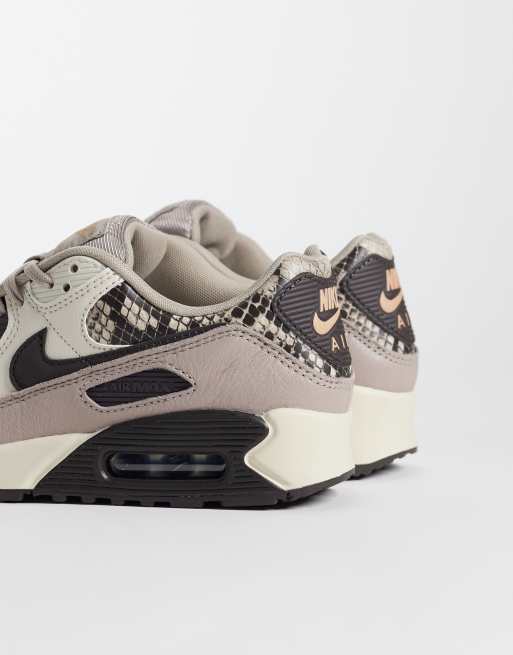 Nike – Air Max 90 – Sneaker in Braun und mit Schlangenmuster, 5 von 5