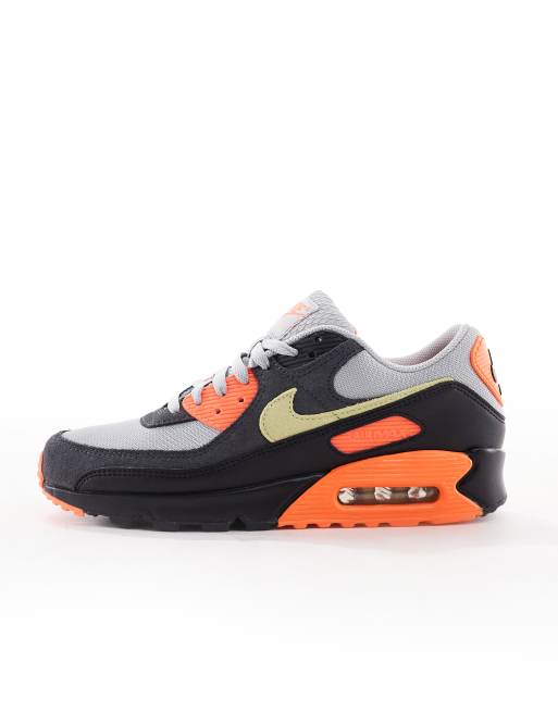 Nike – Air Max 90 – Sneaker in Grau, Schwarz und Orange, 2 von 5