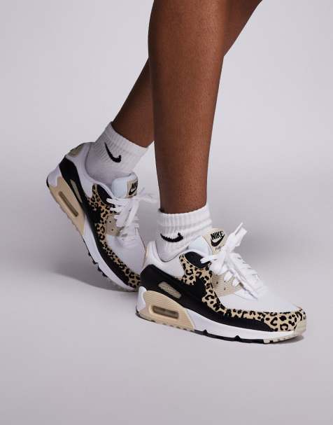 Nike – Air Max 90 – Sneaker in Schwarz und mit Leopardenmuster - view 1