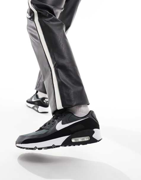 Nike Air Max 90 sneakers in white and black - view 1