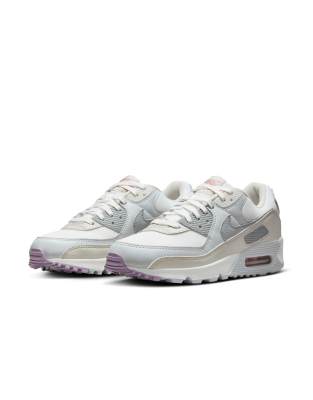 Кроссовки Nike Air Max 90 белого и серого цветов 21490₽