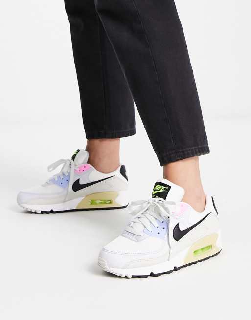 policía Tranvía Insatisfecho Nike Air Max 90 sneakers in white | ASOS