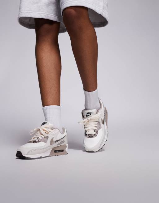 Nike Air Max 90 - Sneakers in wit en bruin met slangenprint, 5 van 5
