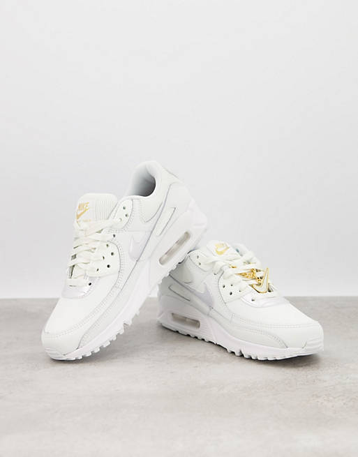 Nike Air Max 90 trainers with shoelerry in white