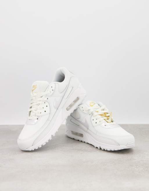 Nike Air Max 90 trainers with shoelerry in white