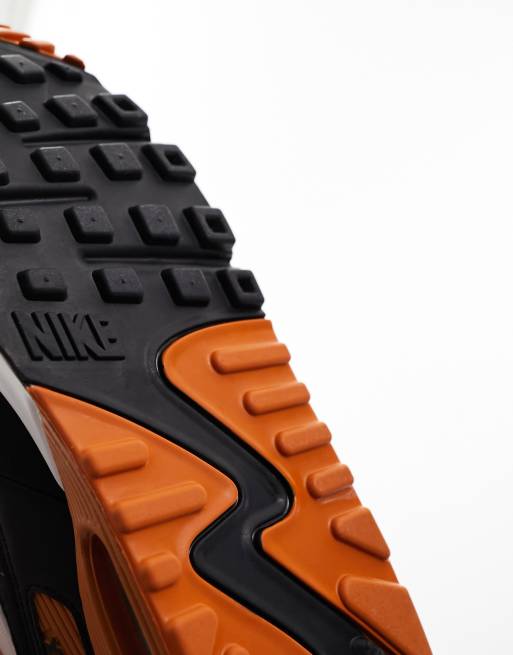 Nike – Air Max 90 – Vita, svarta och orange träningsskor, 4 av 5