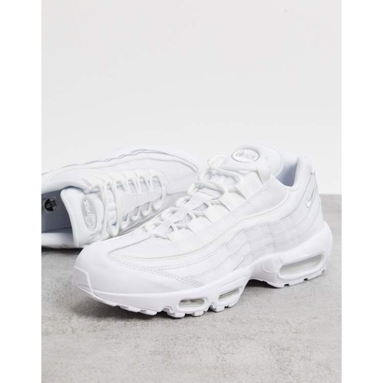 Nike – Air Max 95 Essential – Sneaker in Dreifach-Weiß ASOS