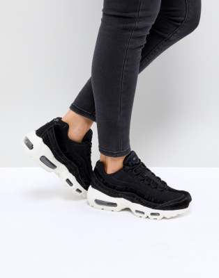 scarpe da ginnastica nere nike