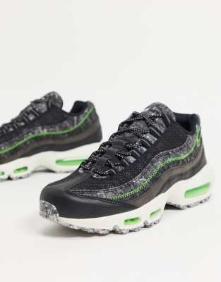 black trainers air max