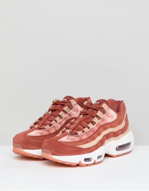 Nike – Air Max 95 – Samt Sneaker in Staubapricot Nike – Air Max 95 – Samt Sneaker in Staubapricot