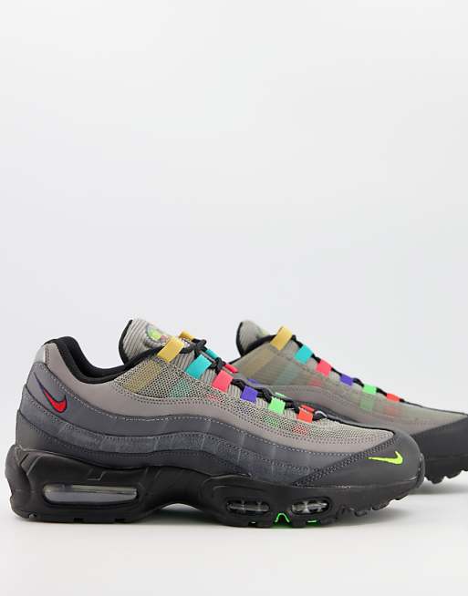 Nike Air Max 95 SE trainers in light charcoal Nike Air Max 95 SE trainers in light charcoal
