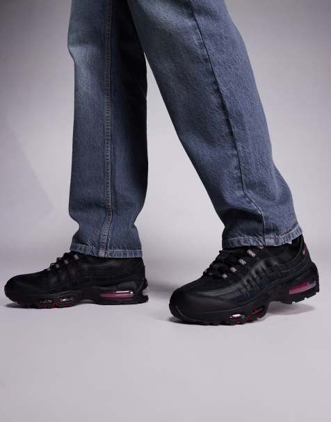 Nike Air Max 95 sneakers in black and red - view 1