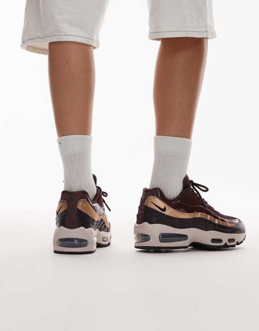 Nike Air Max 95 sneakers in burgundy, 3 of 5