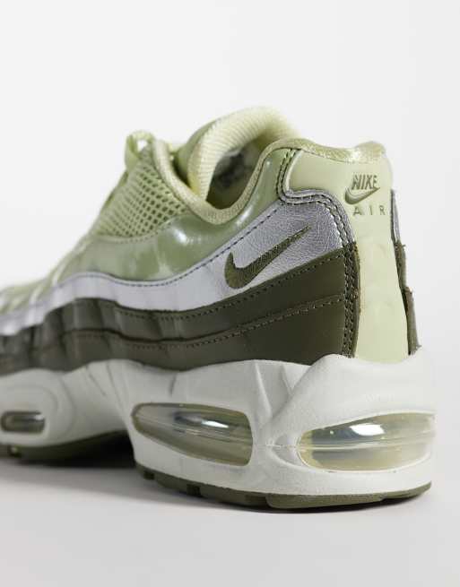 Nike Air Max 95 sneakers in light green, 3 of 5