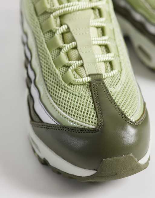 Nike Air Max 95 sneakers in light green, 4 of 5