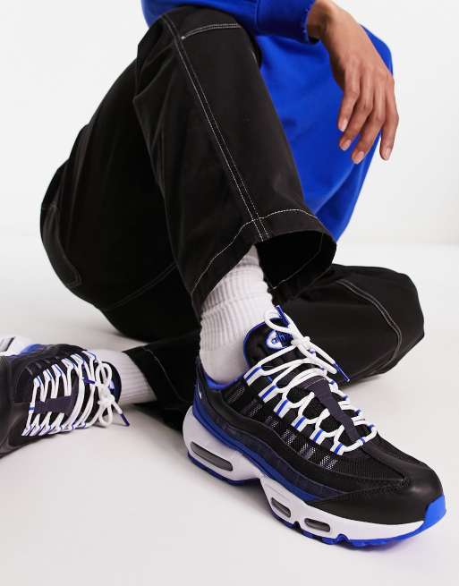 Nike Air Max 95 trainers in blue