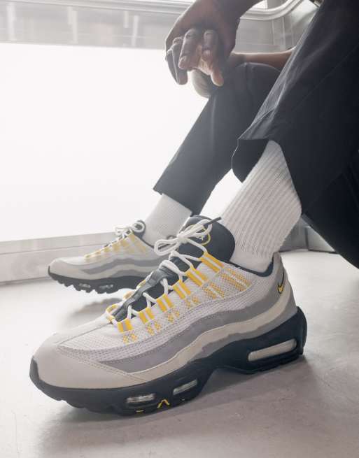 Nike air max white hotsell and yellow