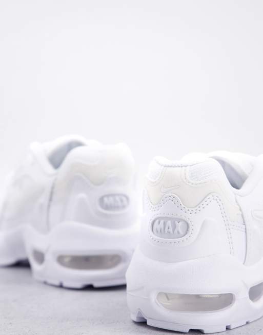 Triple white store mens trainers