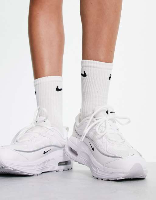 Nike Air Max Bliss Sneakers bianche e argento ASOS