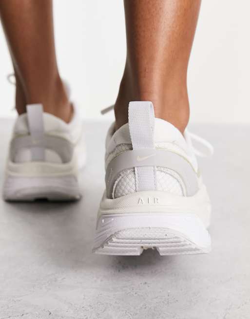 Nike - Air Max Bliss - Sneakers color bianco summit e polvere di fotoni, 2 di 4