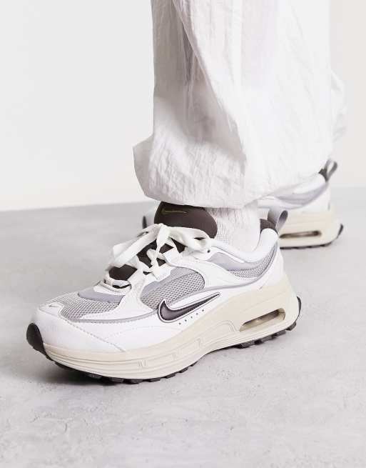 Nike Air Max Bliss Sneakers grigio lupo e bianco sporco ASOS