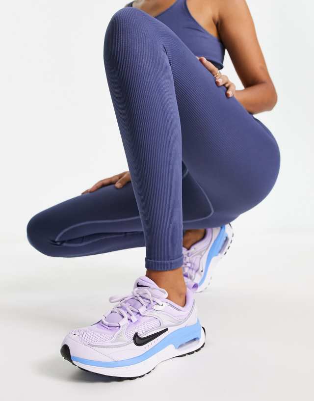 Nike Air Max Bliss sneakers in lilac