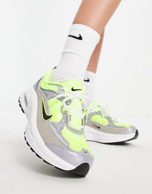 Neon yellow cheap trainers nike