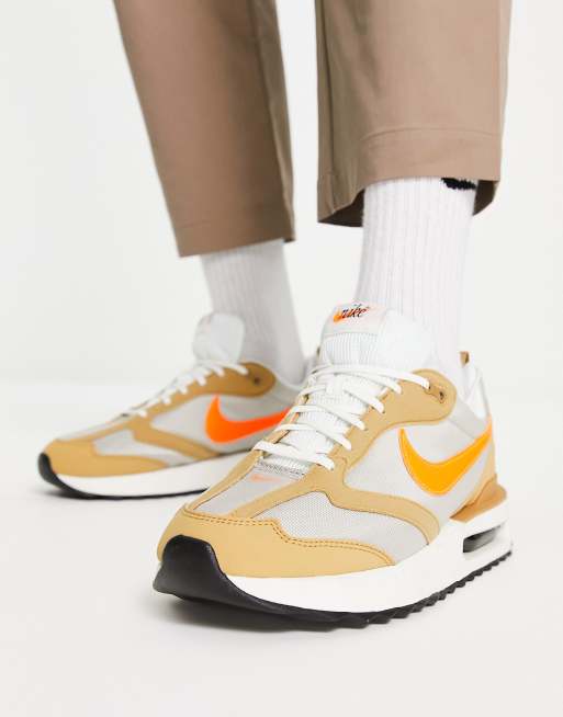 Nike air cheap max gold trainers