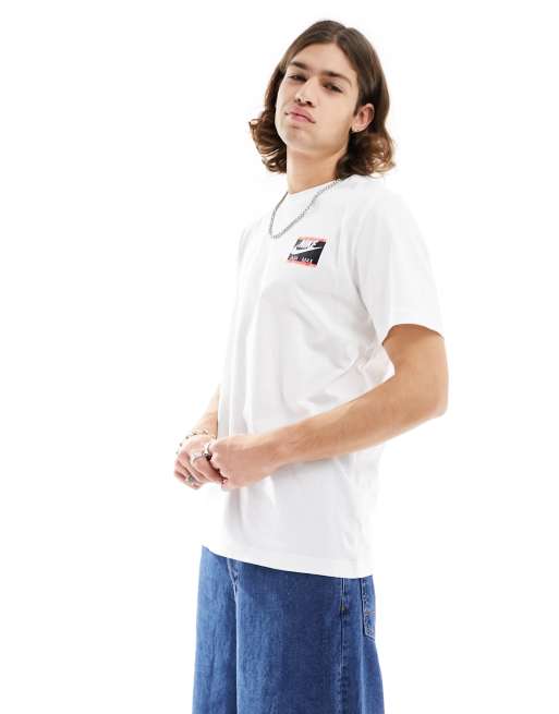 Nike Air Max day graphic t-shirt in white | ASOS