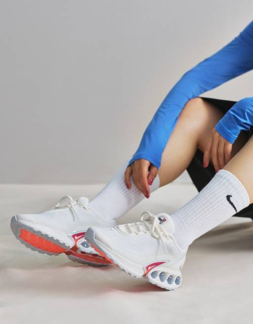 Nike Air Max DN Sneaker in WeiB und Lila ASOS