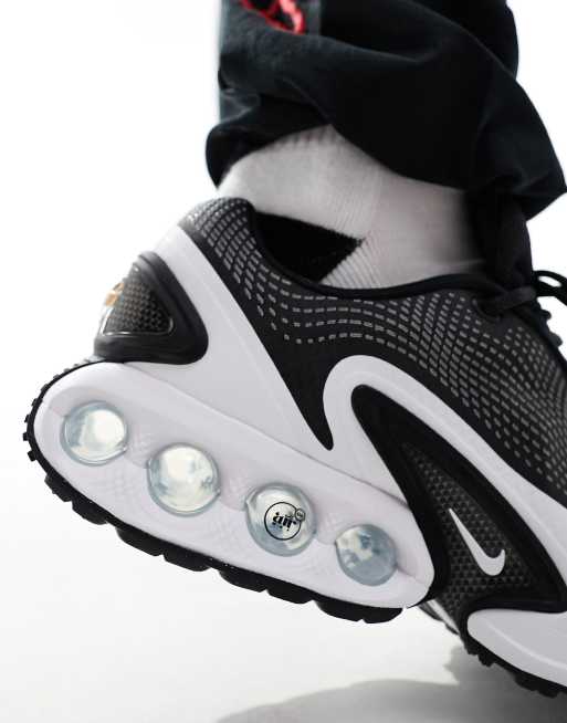 Nike Air Max DN sneakers in black and white, 4 of 5