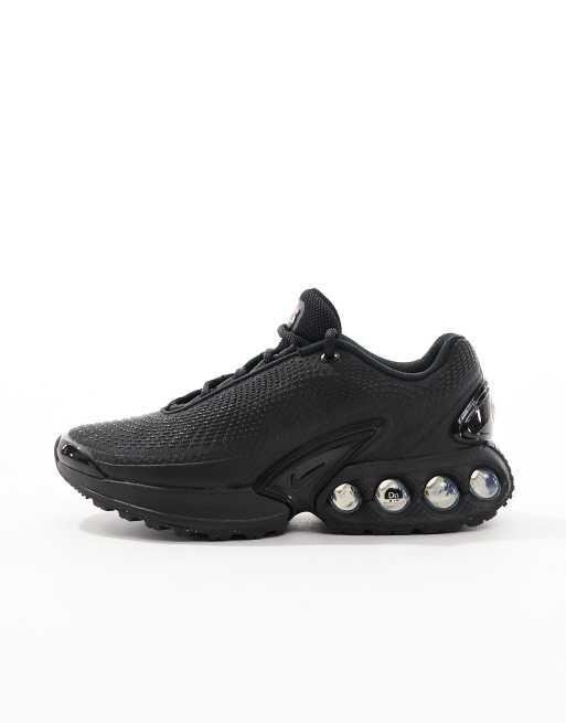 Nike Air Max DN sneakers in black, 2 of 5