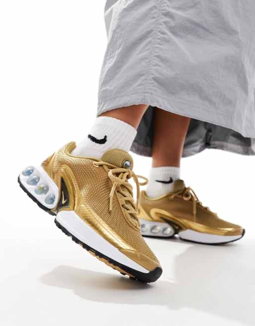 Nike Air Max DN sneakers in gold