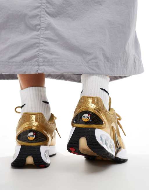 Nike Air Max DN sneakers in gold