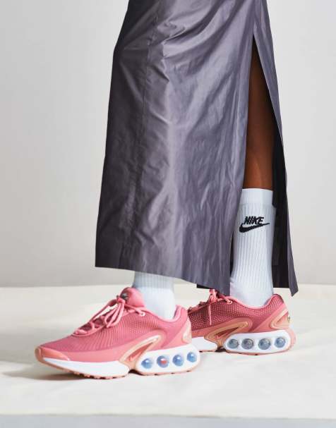 Nike Air Max DN sneakers in pink and white - view 1