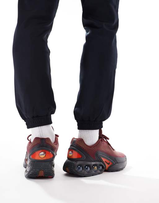 Nike Air Max DN sneakers in red and black, 4 of 5
