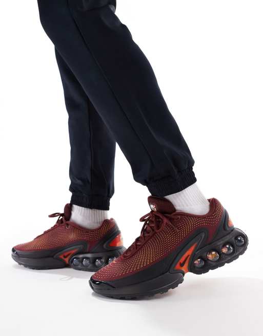 Nike Air Max DN sneakers in red and black, 5 of 5