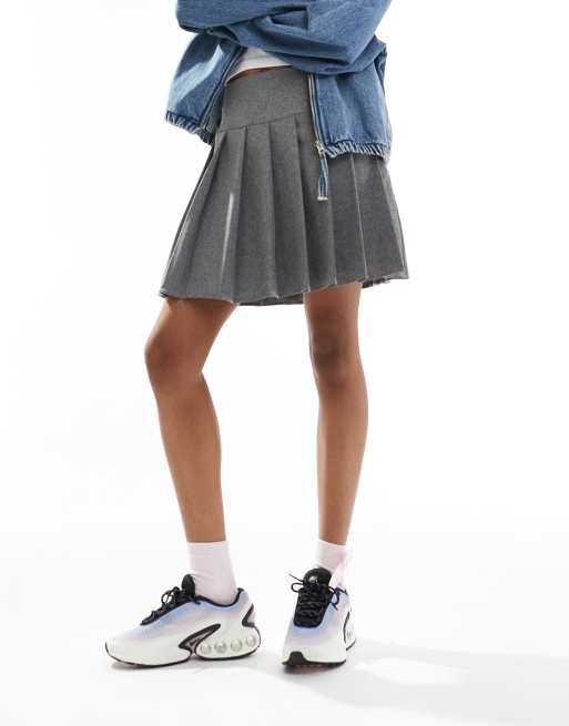 Nike Air Max DN sneakers in white and pink, 5 of 5