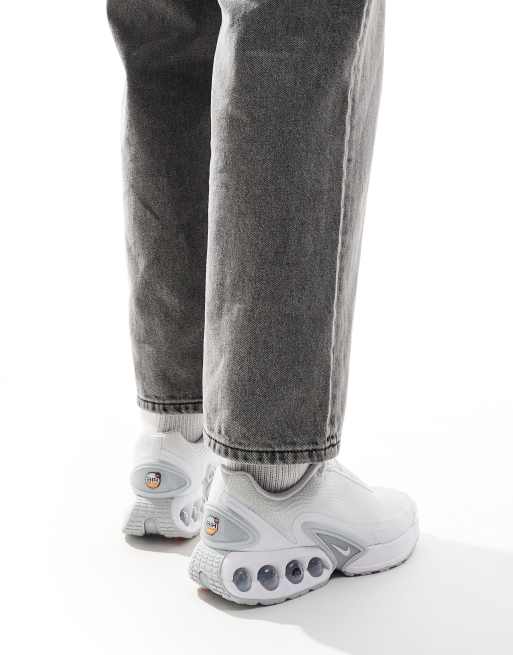 Nike – Air Max DN – Vita och silvermetalliska träningsskor , 4 av 5