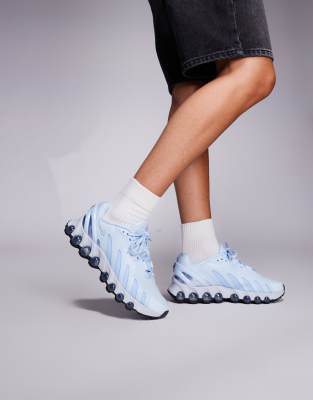 Nike Air Max Dn8 Sneakers In Blue